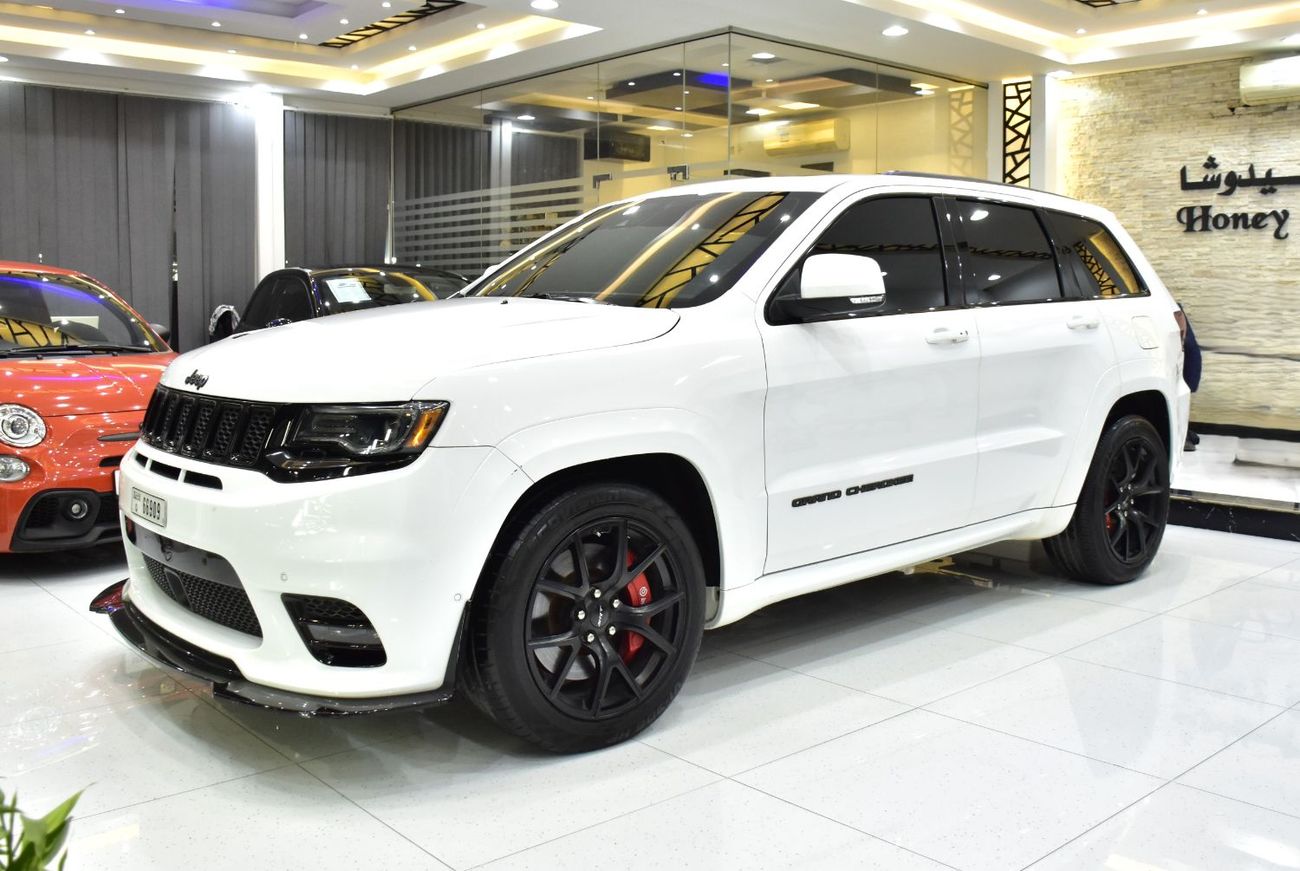 جيب جراند شيروكي EXCELLENT DEAL for our Jeep Grand Cherokee SRT ( 2020 Model ) in White Color Canadian Specs