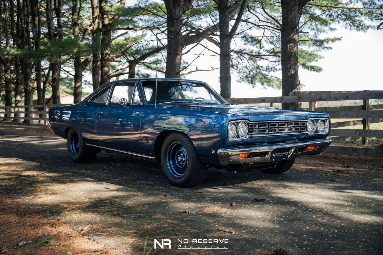 Plymouth Road Runner 426 Hemi Hellephant powered 1 of 1 Pro Touring Restomod
