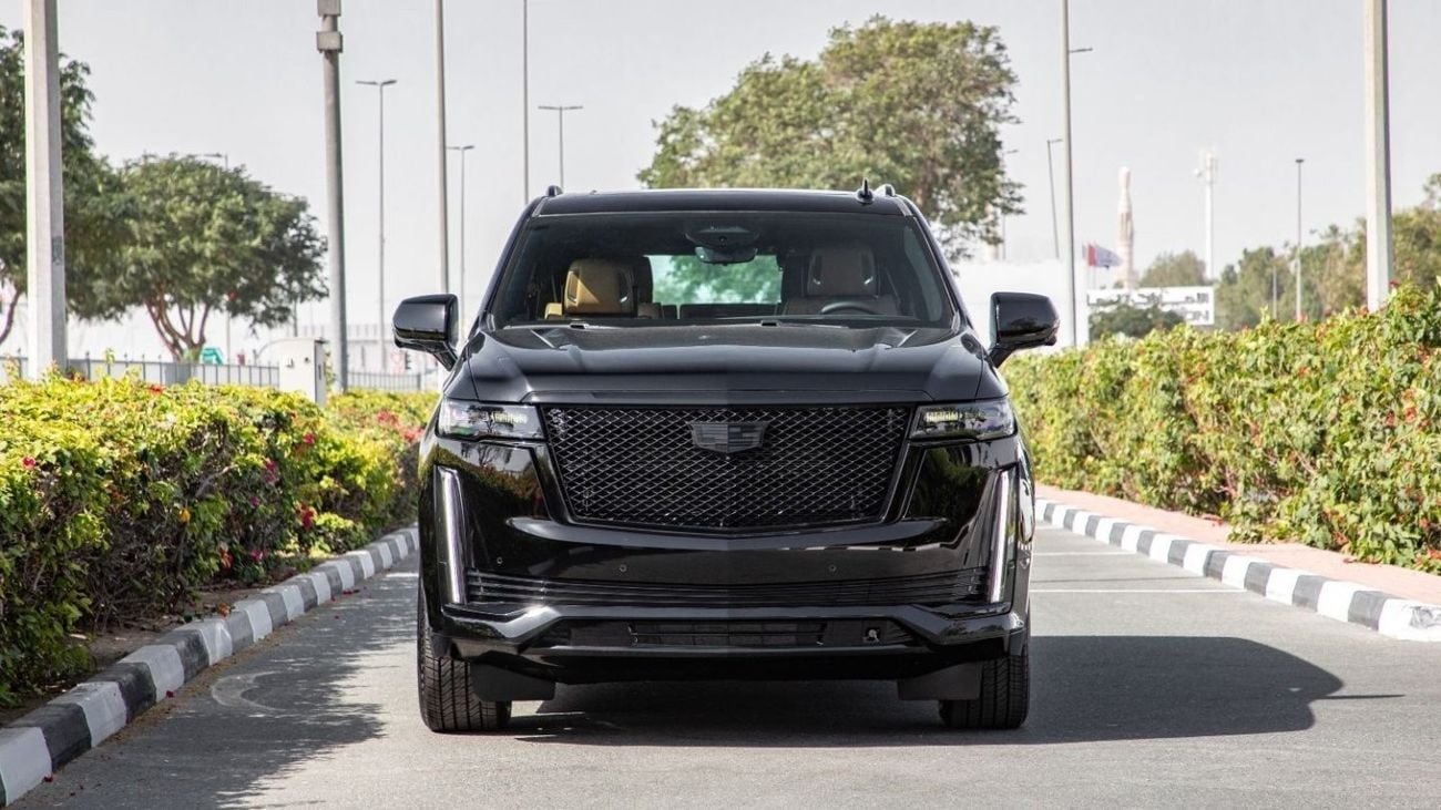 Cadillac Escalade Sport 4WD + TV BLACK EDITION/GCC/3 years warranty. For Local Registration +10%