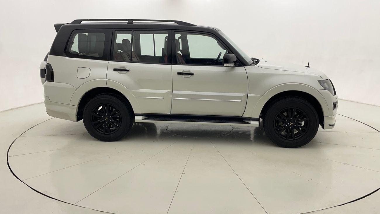 Mitsubishi Pajero SIGNATURE EDITION 3.8 | Zero Down Payment | Home Test Drive