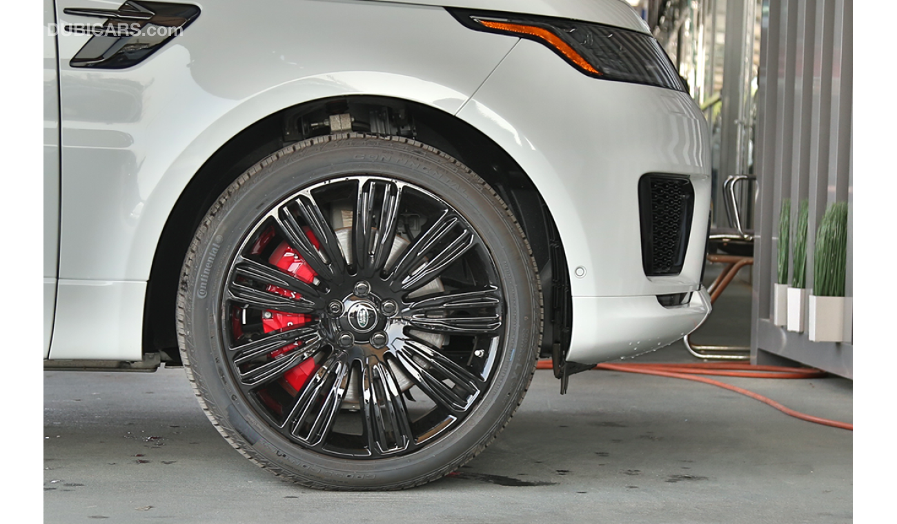 Land Rover Range Rover Sport V6  2019 / Available in white/red