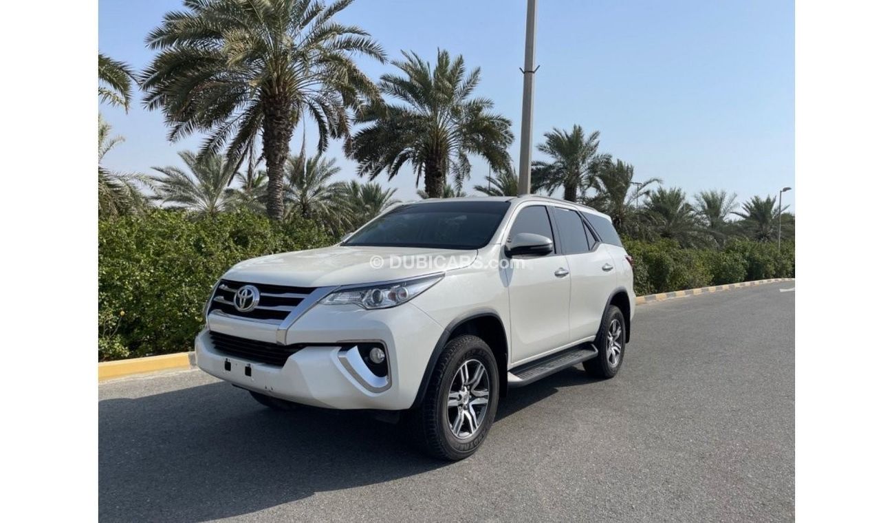 Toyota Fortuner EXR GXR TOYOTA FORTUNER  (GCC  _ SPEC) -  2019- VERY GOOD