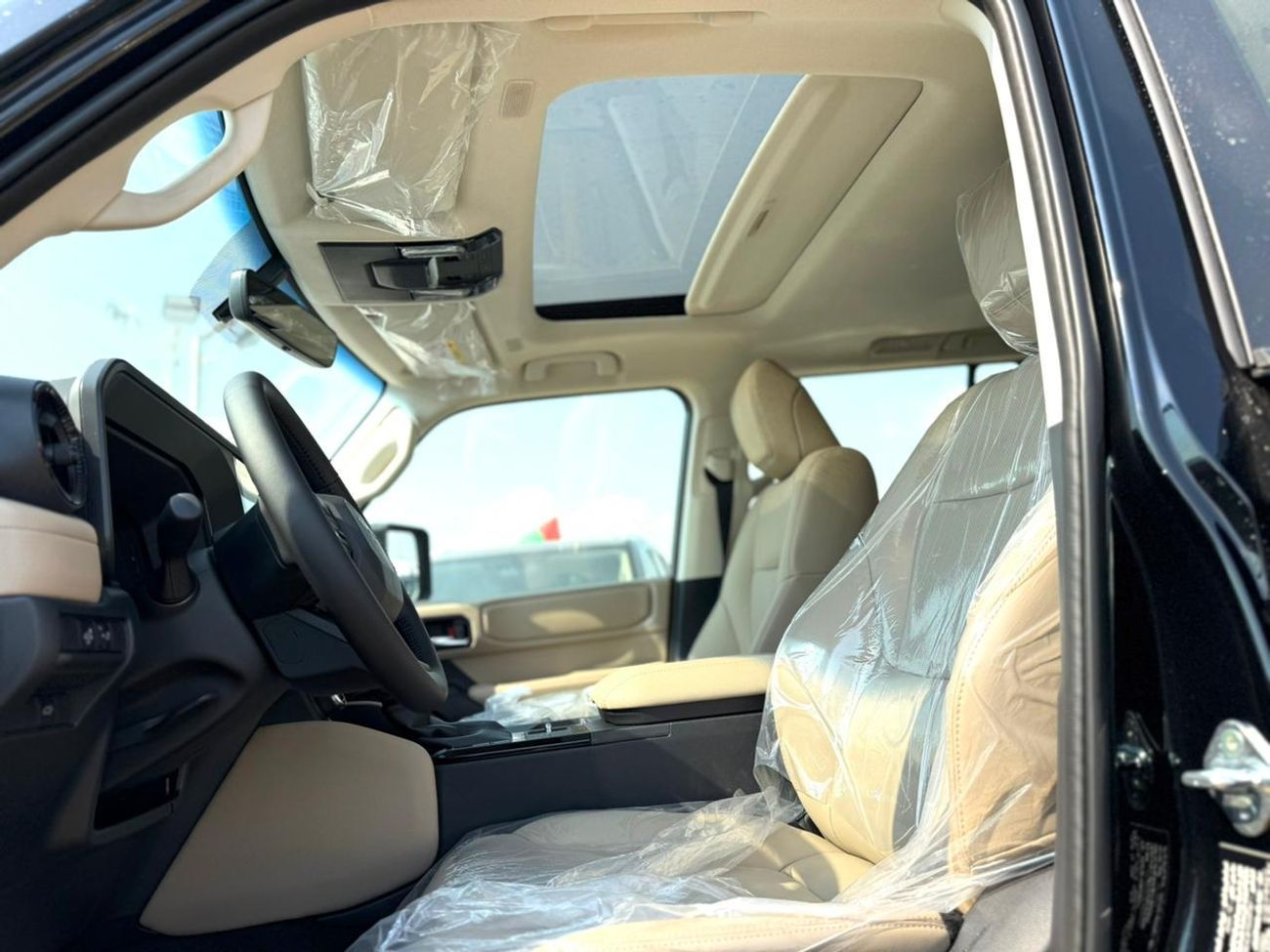 تويوتا برادو TOYOTA PRADO  2.4 L     V4  MODEL 2026  HP.    264 INTERIOR BAGE  COLLAR black