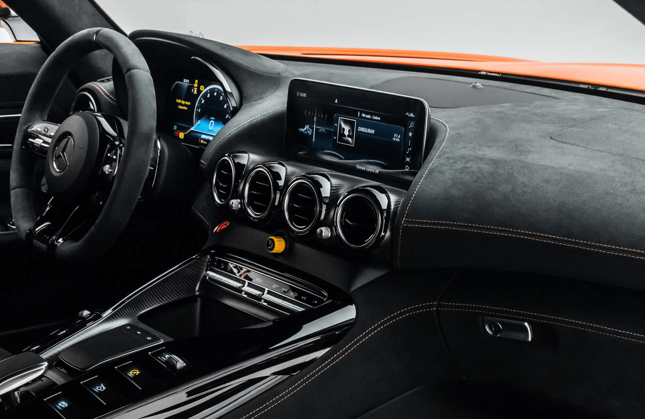 Mercedes-Benz AMG GT All-new 4.0L V8 biturbo engine