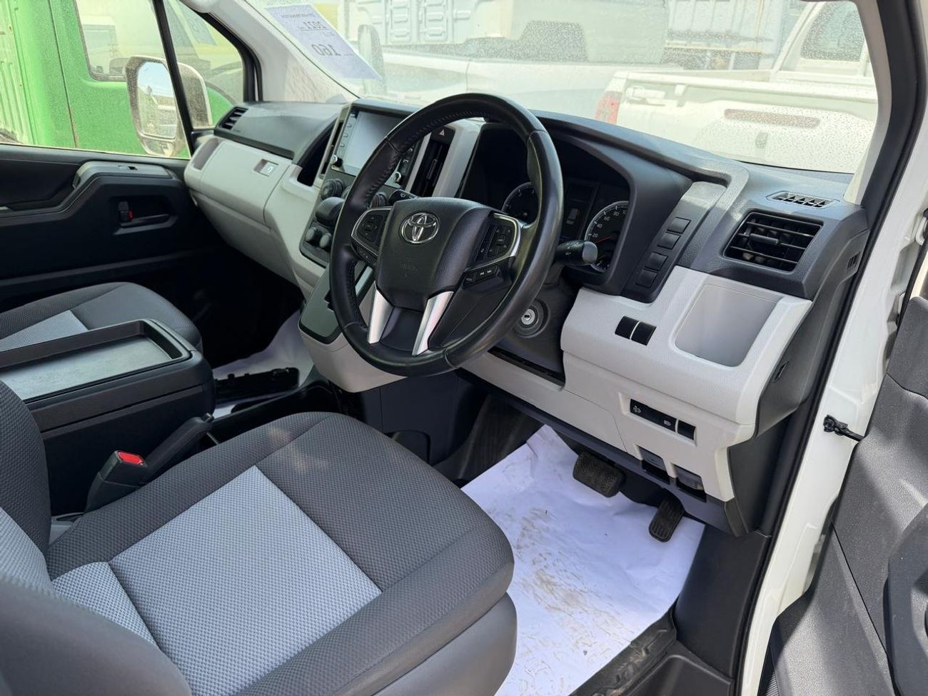 تويوتا هاياس