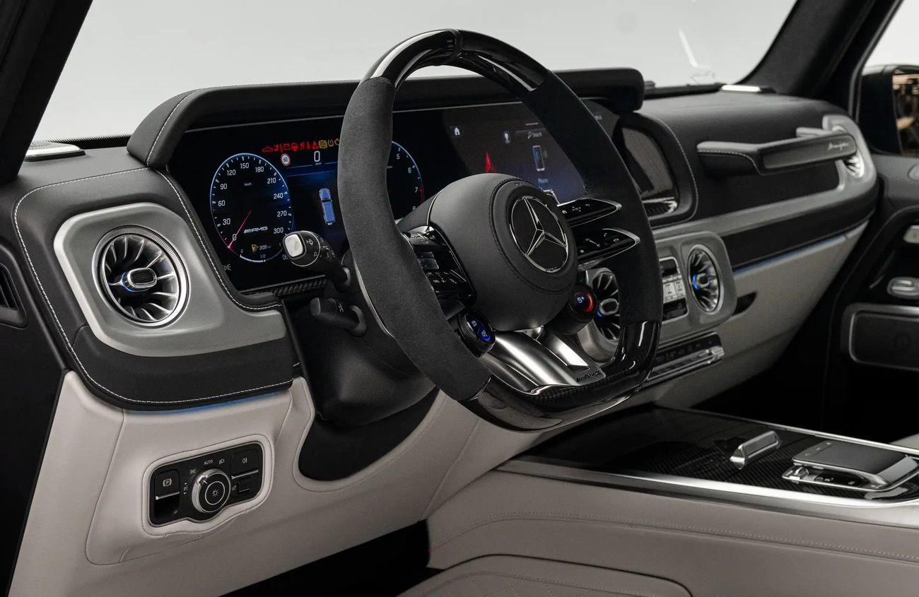 Mercedes-Benz G 63 AMG 4.0L V8 Twin-Turbocharged Engine + eMotor