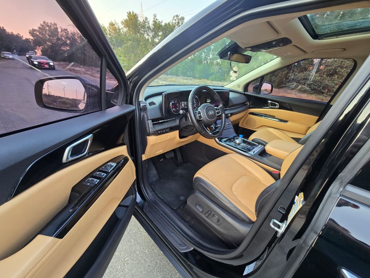 كيا كارنيفال KIA CARNIVAL 2021 DIESEL // KOREAN // ACCIDENT FREE // FULL OPITION // ORGINAL PAINT // 9 SEATS