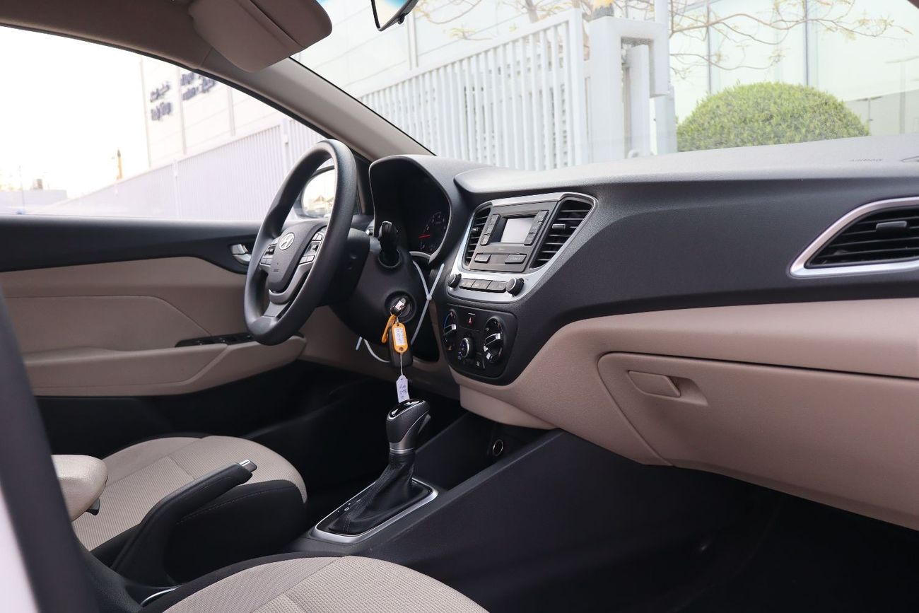 Hyundai Accent GL GCC