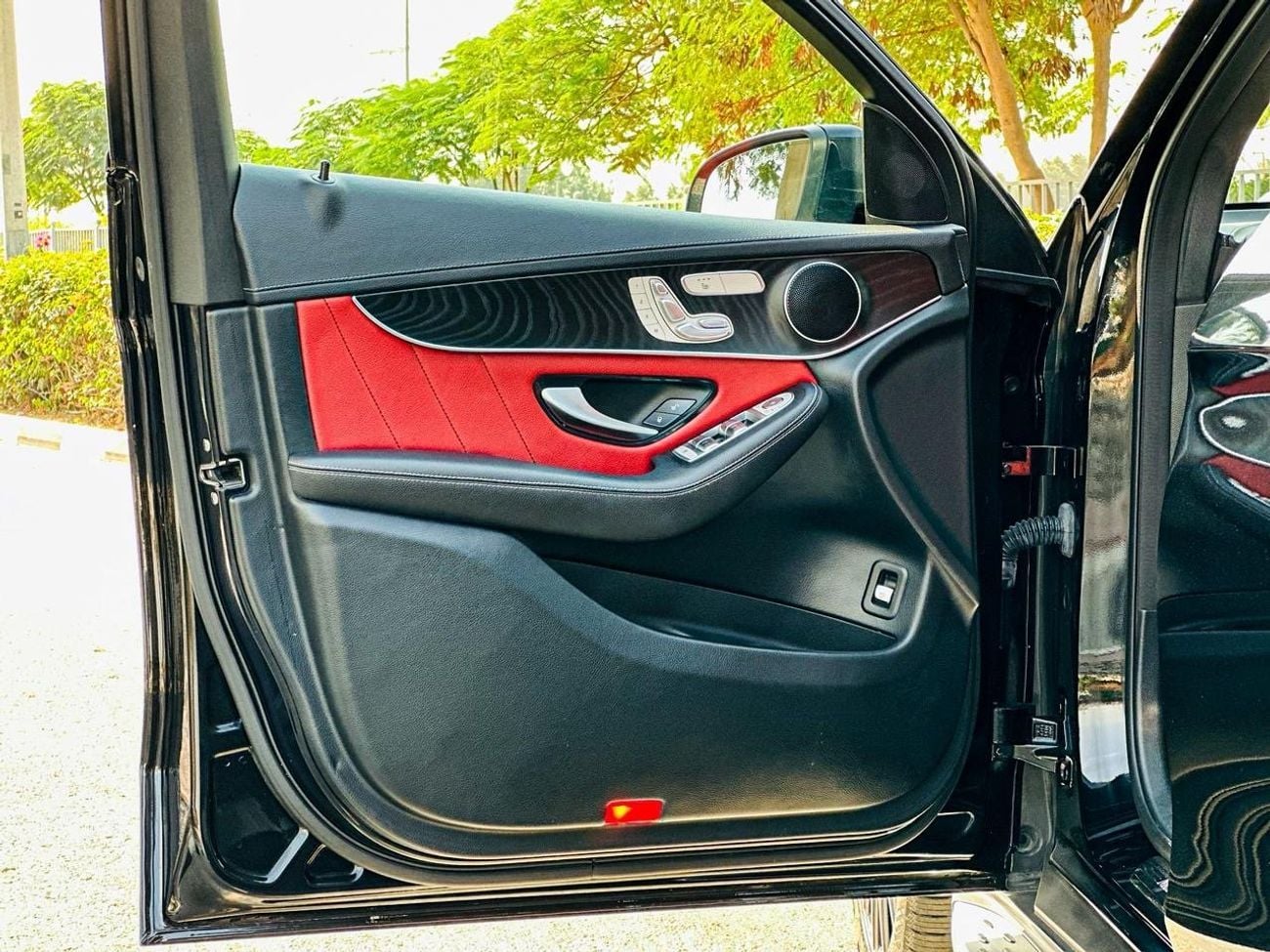 Mercedes Benz GLC250 AMG 2.0L