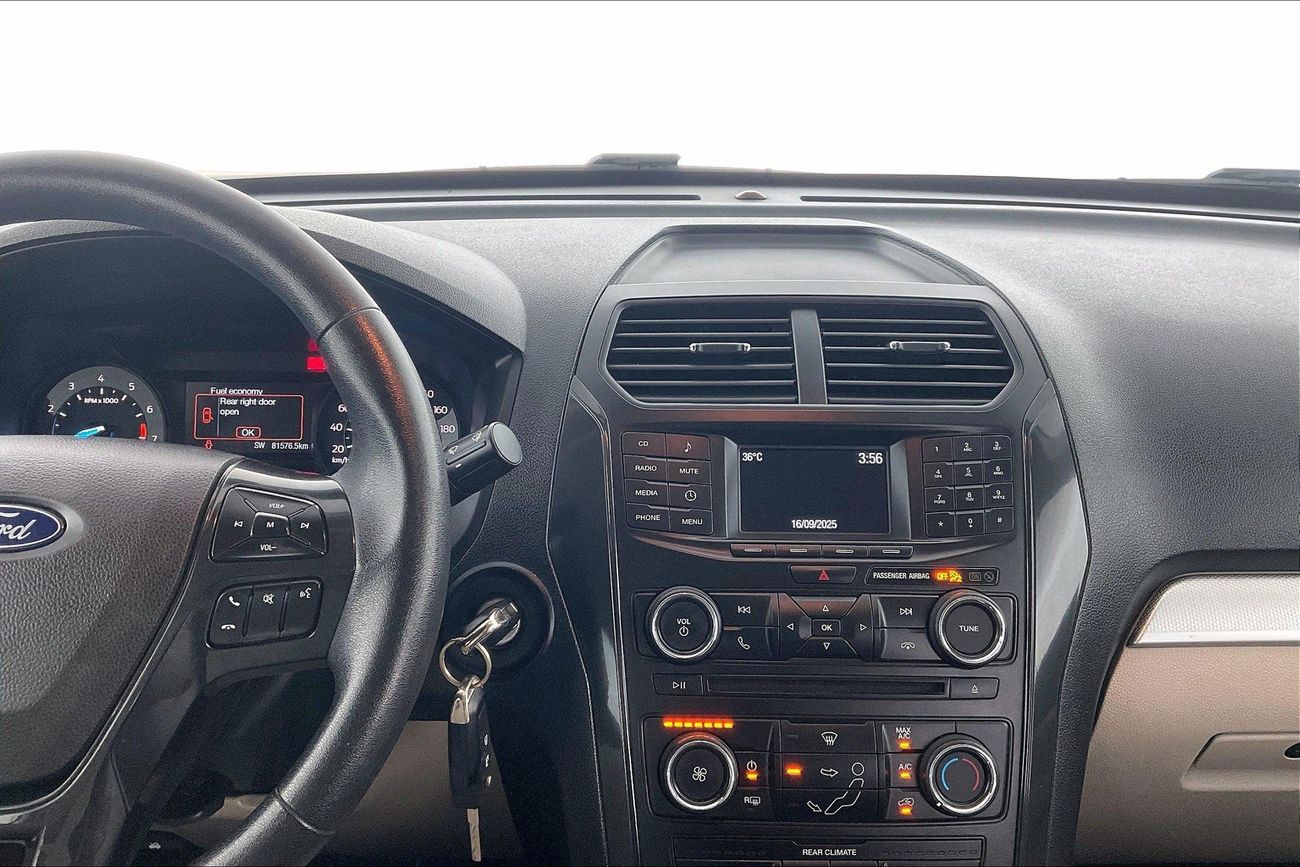 Ford Explorer XL / Standard | National Day Celebration | Guaranteed Warranty | 0 Down Payment