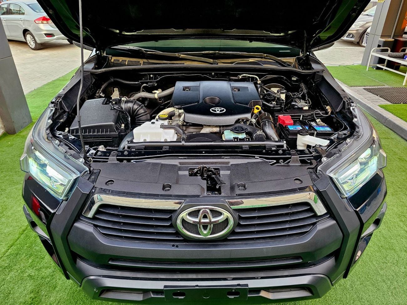 Toyota Hilux ADVENTURE HILUX DIESEL / AUTOMATIC / ADVENTURE BODY / ONLY 6500 KMS