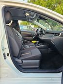 Toyota Levin HYBRID LUXURY/1.8L V4 A/T/SUNROOF REAR CAMERA/FULL OPTION