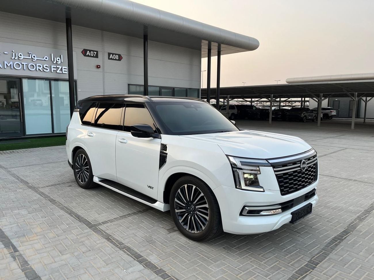 Nissan Patrol LE PLATINUM CITY TWIN-TURBO | CERTIFIED PRE-OWNED | AL MASOOD WARRANTY & SERVICE CONTRACT