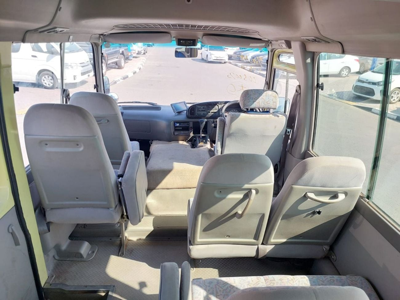 تويوتا كوستر (RAMADAN OFFER) TOYOTA COASTER BUS RHD 2004 MODEL 4.0 L DIESEL AUTOMATIC(PM50072)