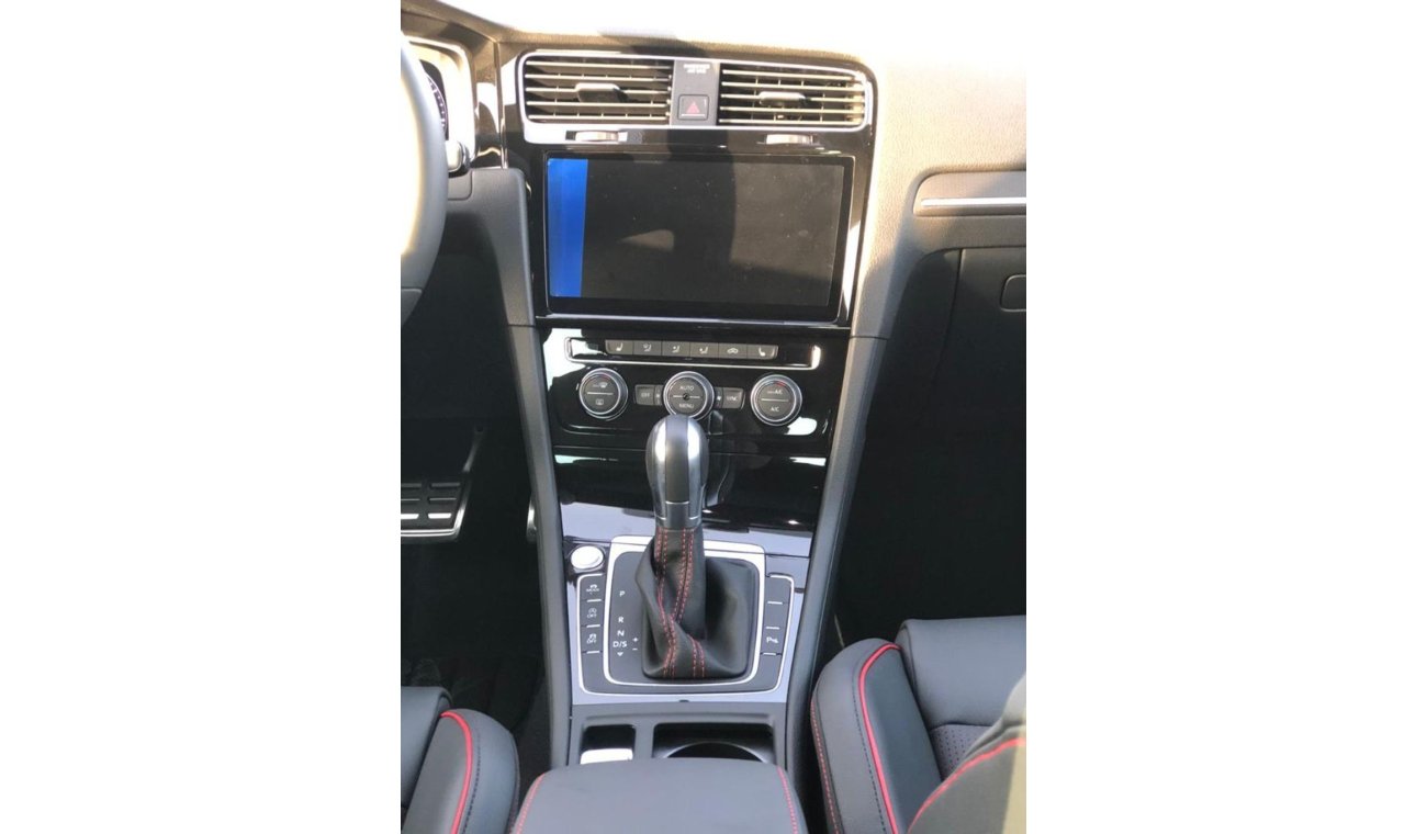 فولكس واجن جولف 2018 Volkswagon Golf 2.0L GOLF GTI Brand New