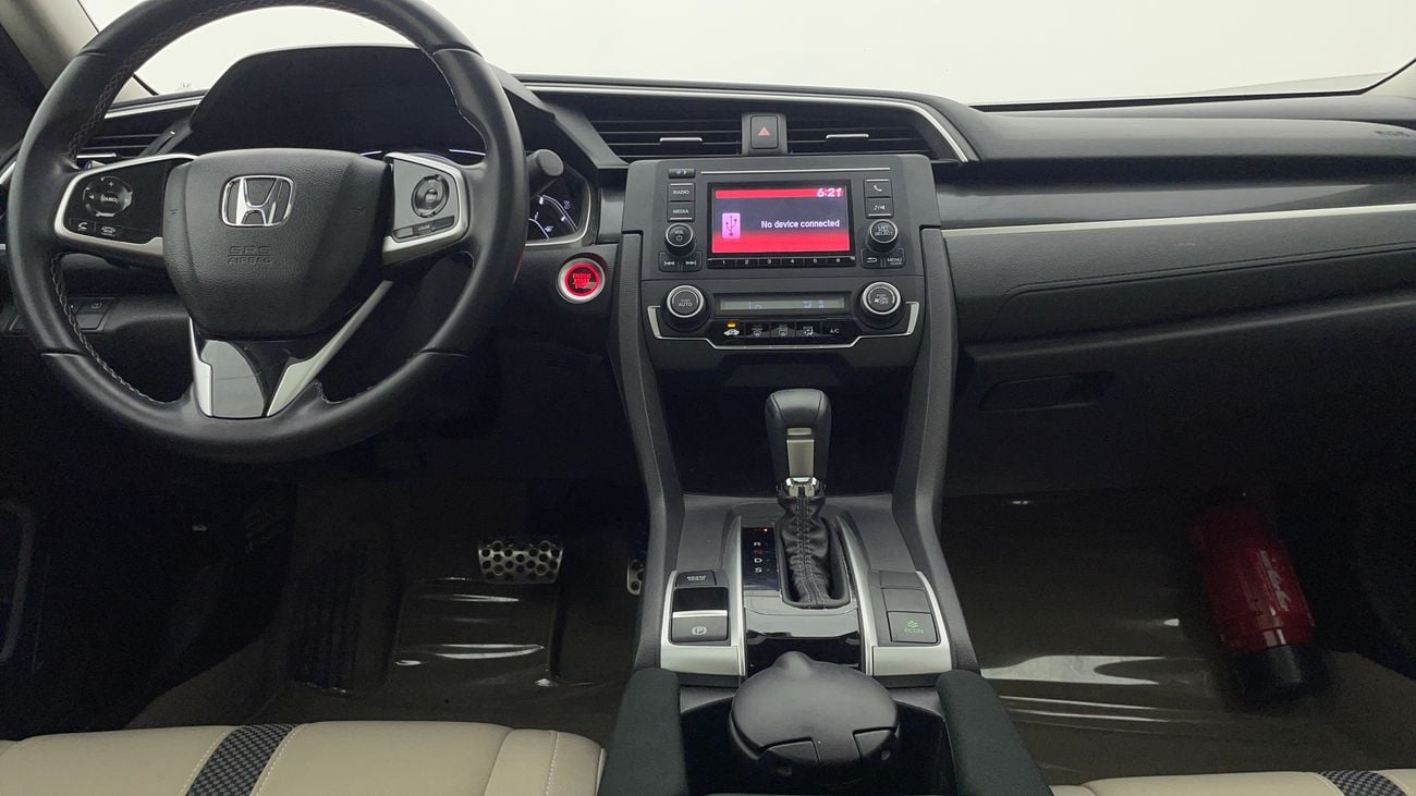 هوندا سيفيك LX SPORT 2 | بدون دفعة مقدمة | اختبار القيادة في المنزل