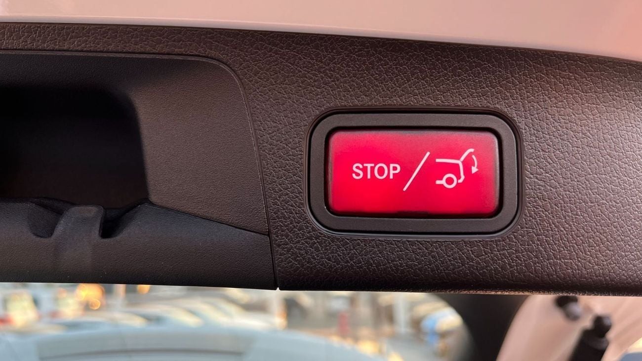 مرسيدس بنز GLA 200 Mercedes-Benz GLA 200 1.3L Petrol