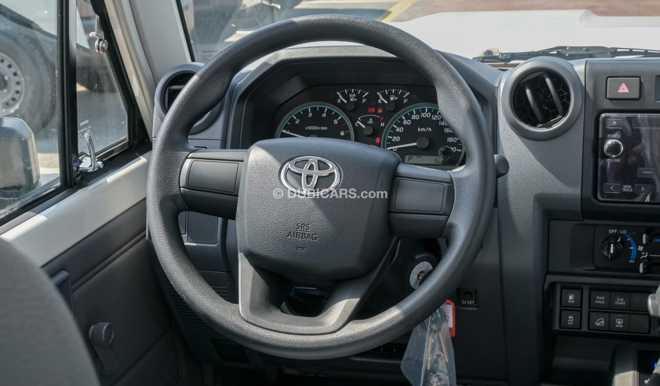 Toyota Land Cruiser 70 4.0L. V6. A/T