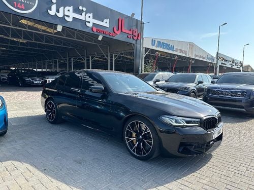 BMW M5 BMW M5 Competation is an accident-free exporter from Japan that can be installed on the bank's road