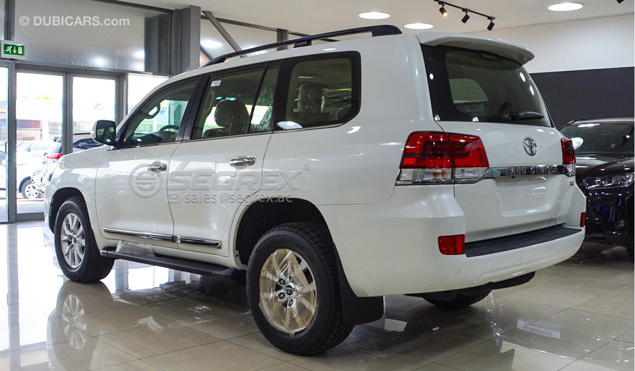 Toyota Land Cruiser 4.5L Turbo Diesel con Asientos de Cuero, Visión 360°, Pantallas Traseras y Techo Solar T/A 2020