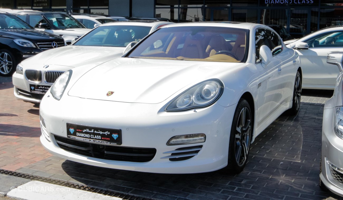 Porsche Panamera 4S