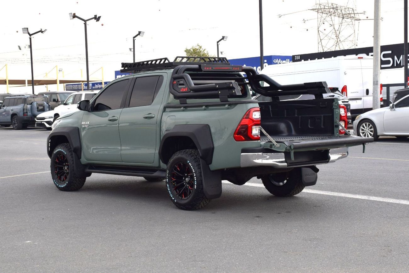 Toyota Hilux 4X4 Diesel 2.8L (Right Hand)