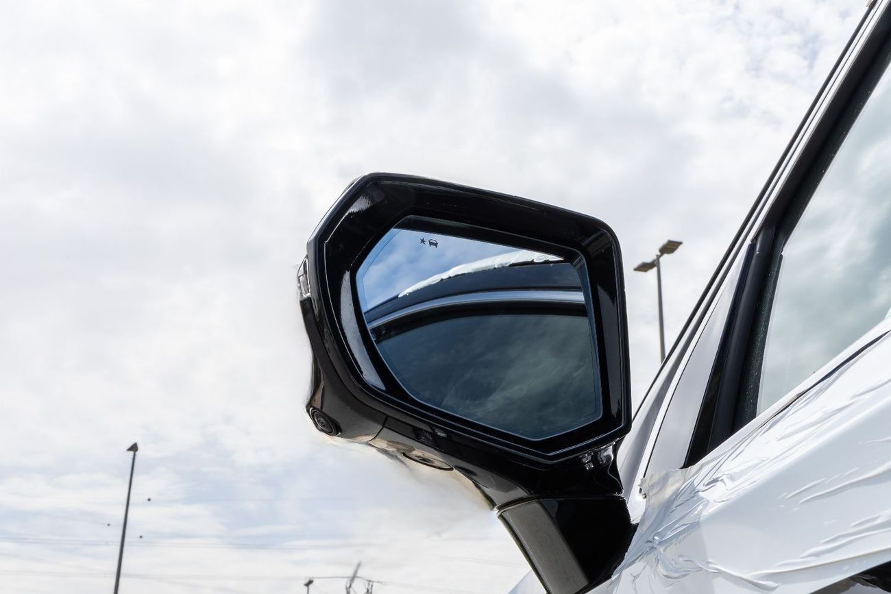 كاديلاك إسكالاد Premium Luxury 6.2L AWD Cadillac Escalade Premium Luxury Brand New - 2025 (Export)