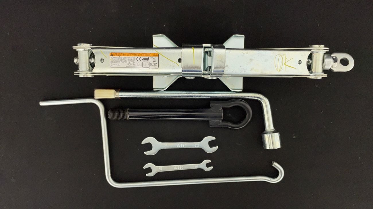 تويوتا يارس E 1.5 | بدون دفعة مقدمة | اختبار القيادة في المنزل