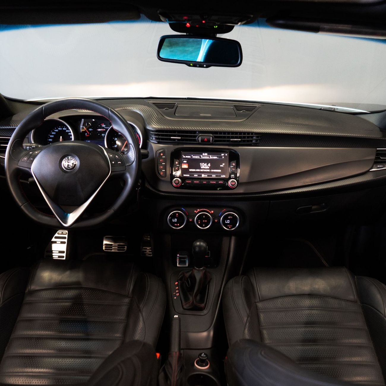 ألفا روميو جوليتا AED 861  pm  • 0% Downpayment • Alfa Romeo Giulietta • Agency Warranty