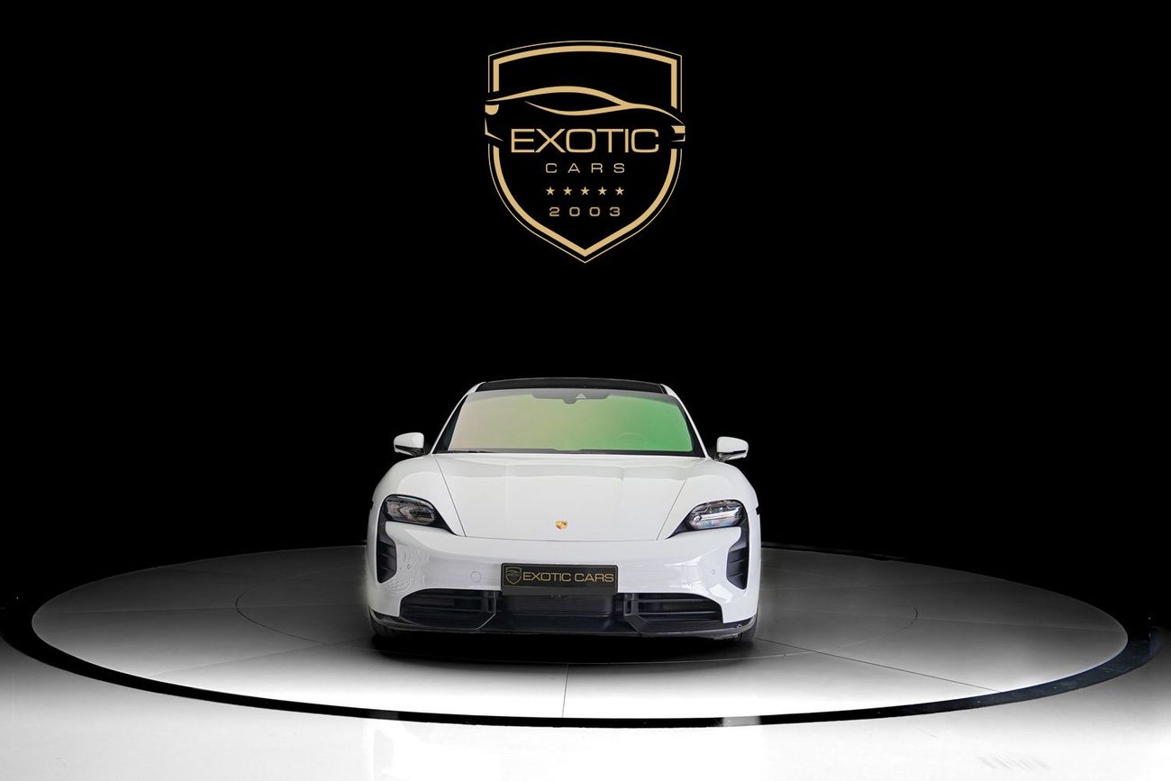 بورش تايكان Turbo S (761 HP)