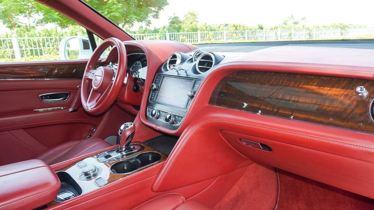 Bentley Bentayga V8 DIESEL 2018 GERMAN SPECS