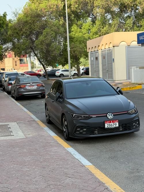 فولكس واجن جولف GTI