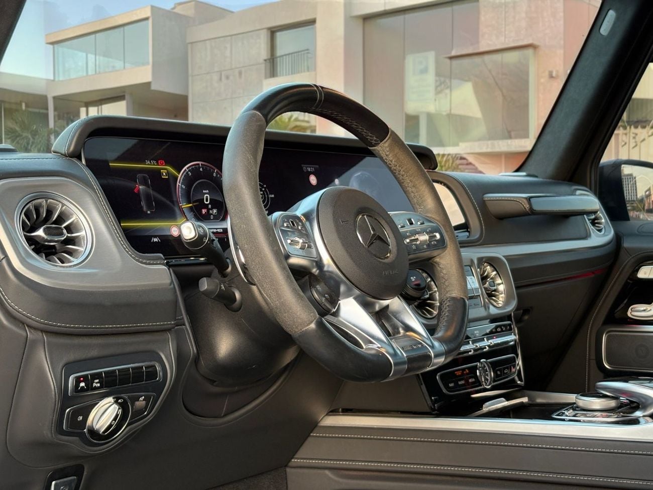 Mercedes Benz G63 AMG 4MATIC SUV AED 8,960 P.M | 0% DOWN PAYMENT | MERCEDES-BENZ G63 AMG | 4.0L V8 BITURBO | 2022