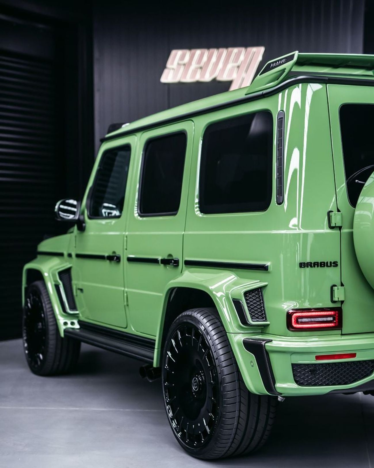 BRABUS 800 - Mercedes-AMG G 63 Mercedes-Benz BRABUS G800 Individual Color + MY26 +A22 +Carbon