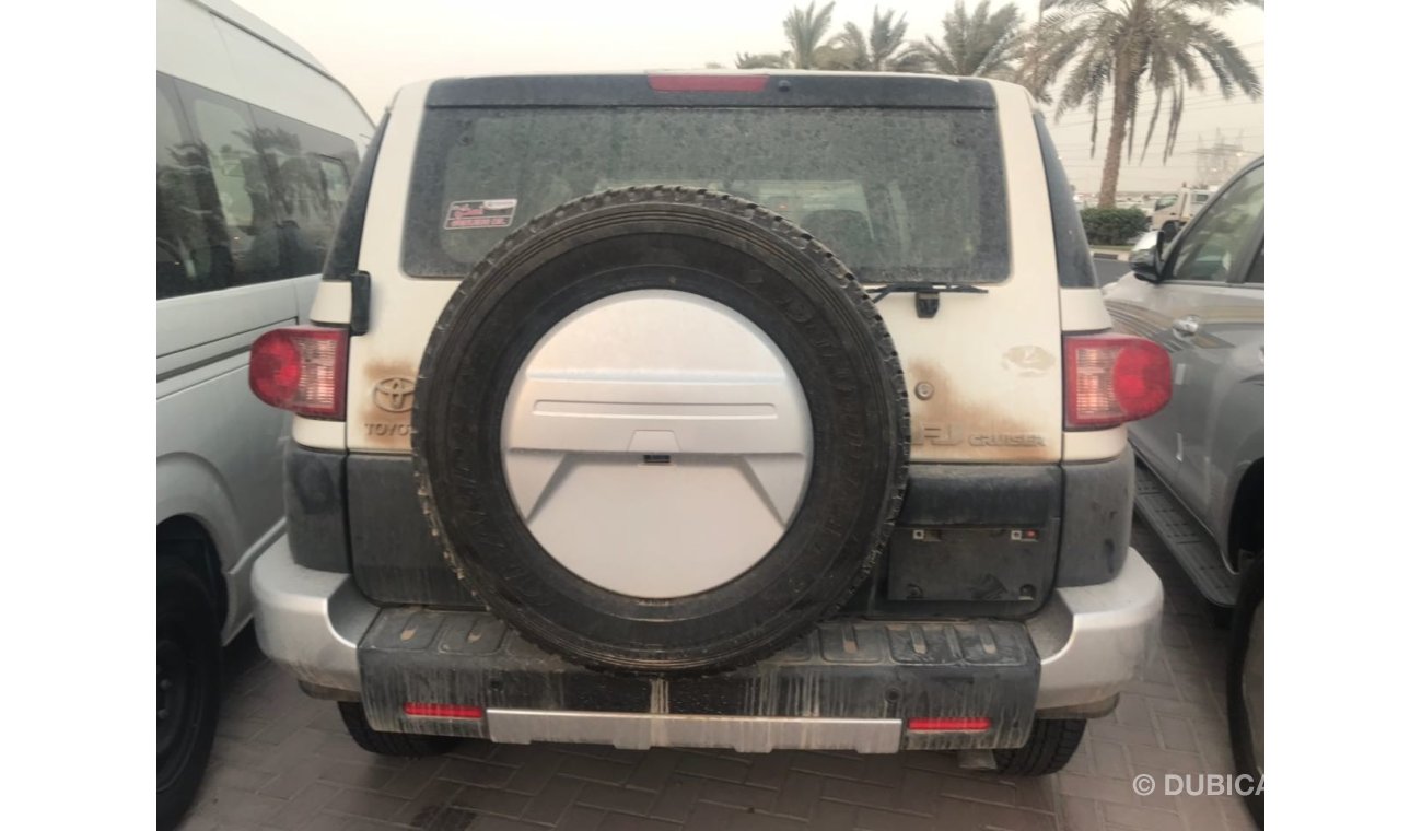 Toyota FJ Cruiser فول ابشن