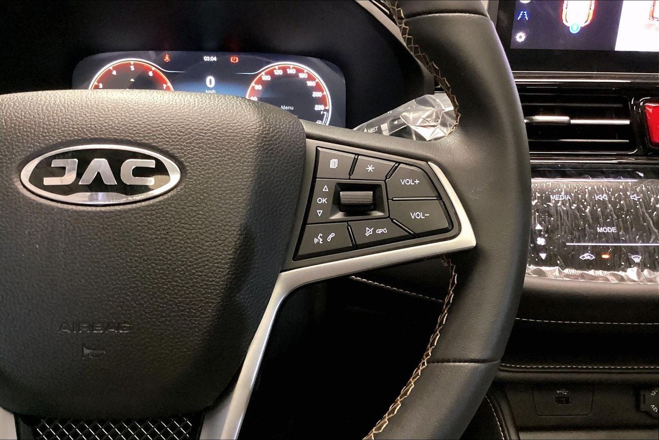 JAC JS4 Intelligent | National Day | Start 2026 with the ideal drive 1.5