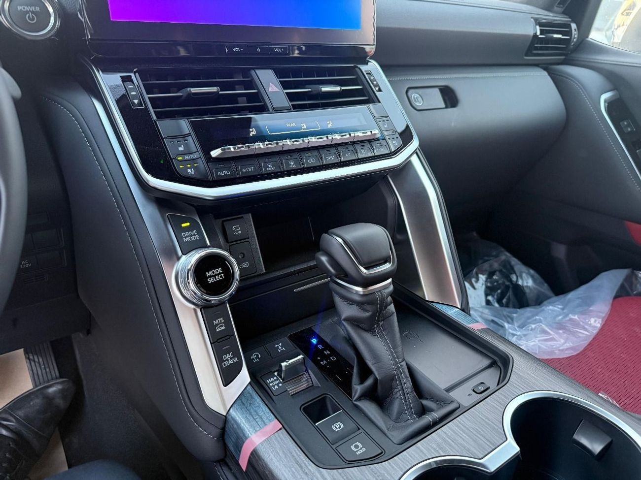 Toyota Land Cruiser LAND CRUISER VXR 3.5L HYBRID 2025