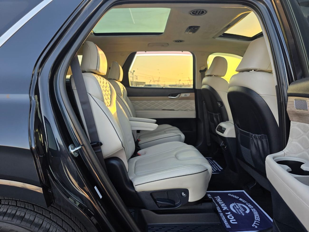 Hyundai Palisade 3.8L Calligraphy two sunroof , 360 camera and parking sensors