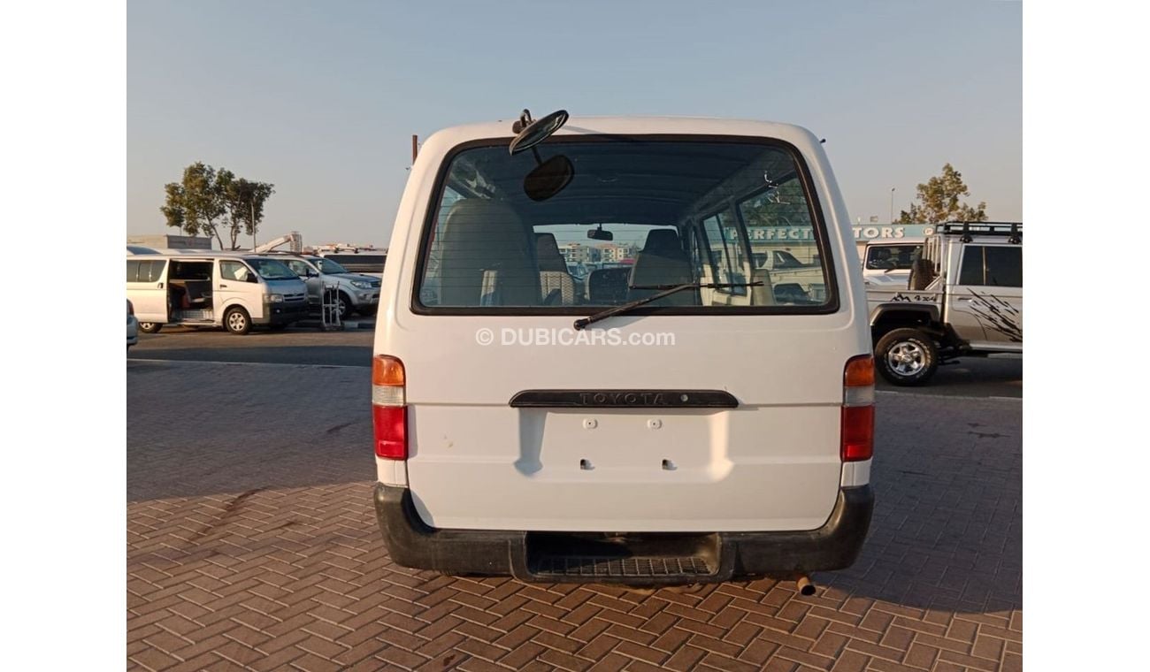 Toyota Hiace TOYOTA HIACE VAN RIGHT HAND DRIVE (PM1237)