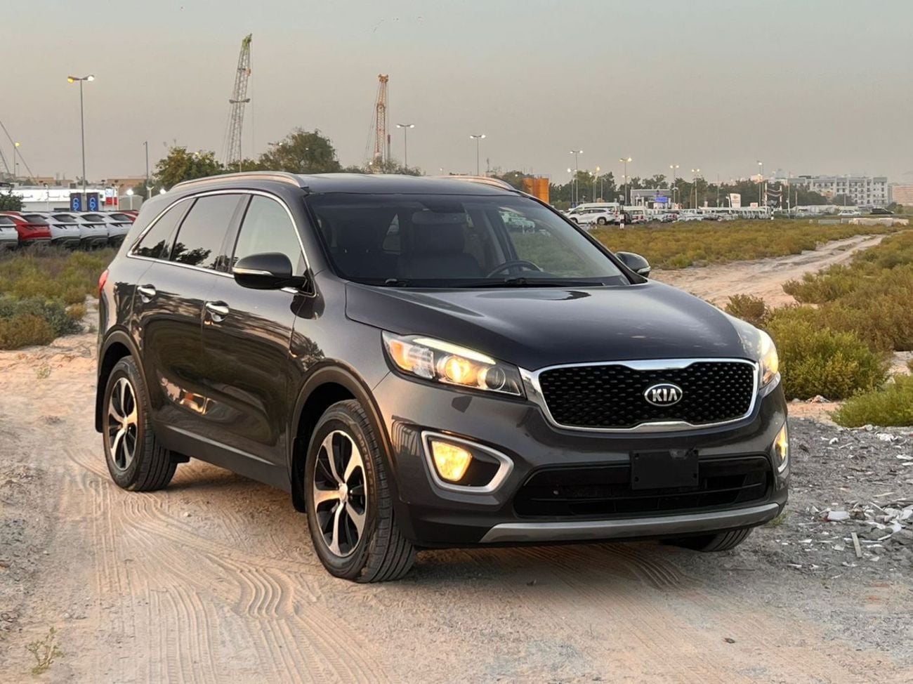 كيا سورينتو 2018 Kia Sorento Ex MidOption Full Automatic - 3.3L V6 - Rear Camera & Sensor - Leather  Seat - Auto