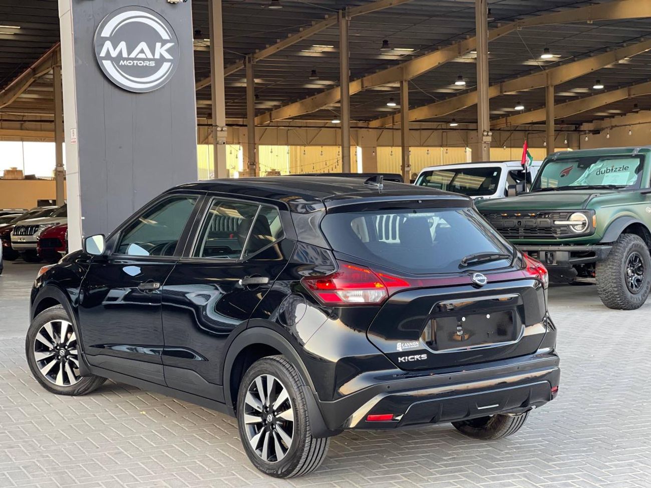 نيسان كيكس SV / 1.6 لتر V4 / رادار / مساعدة على الطريق / جنوط / شاشة كبيرة / في حالة ممتازة