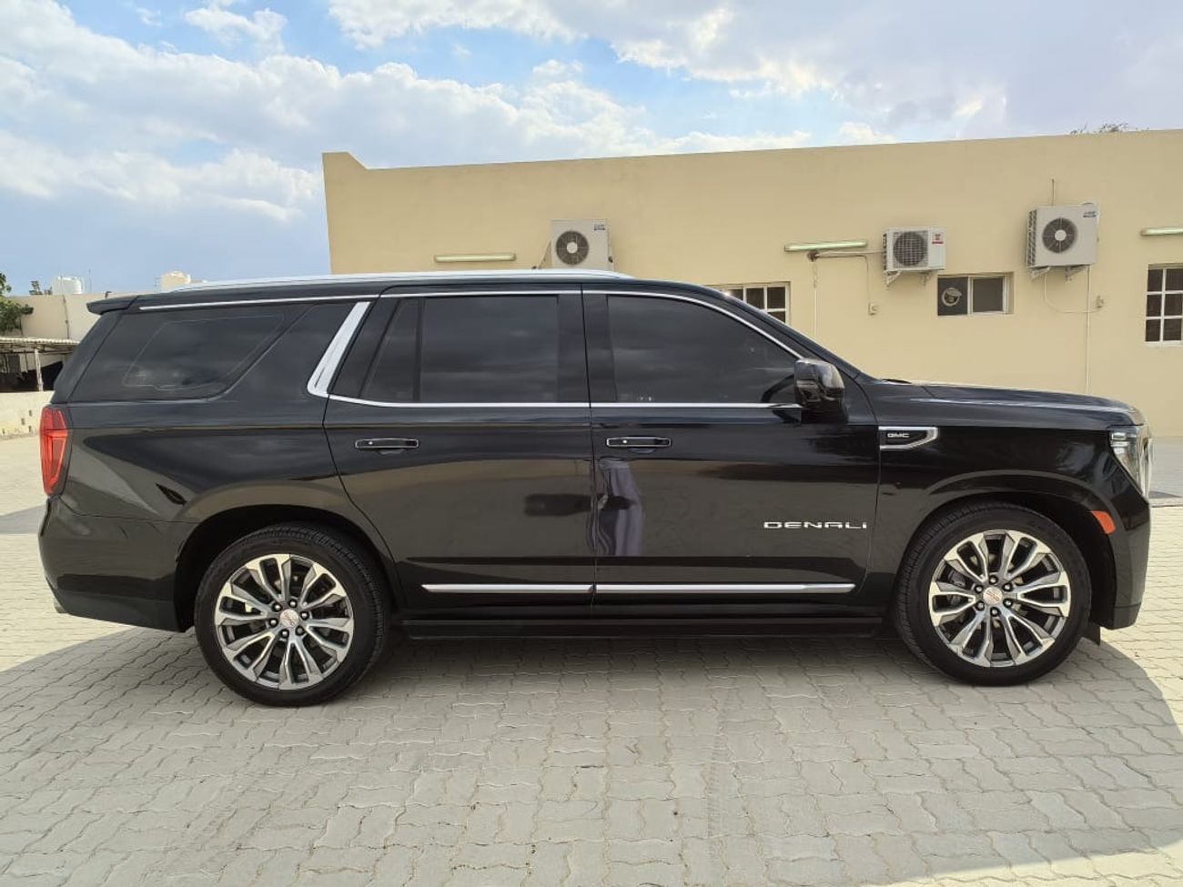 جي أم سي يوكون 5.3 V8 Denali (AWD)