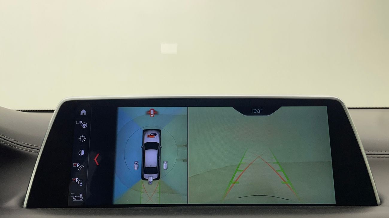 بي أم دبليو 750Li M SPORT 4.4 | بدون دفعة مقدمة | اختبار القيادة في المنزل