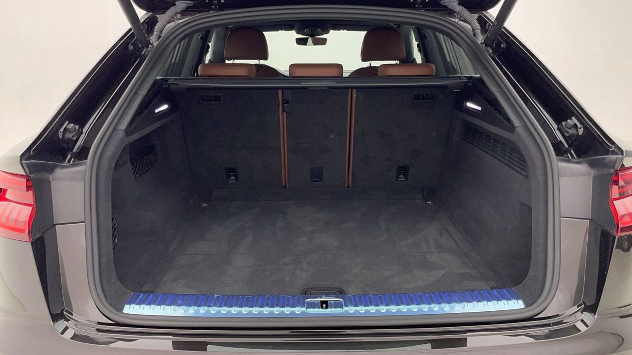 Audi Q8 3L 2023 | 0 DP | 3282/Month | 30 Day Return | Service History