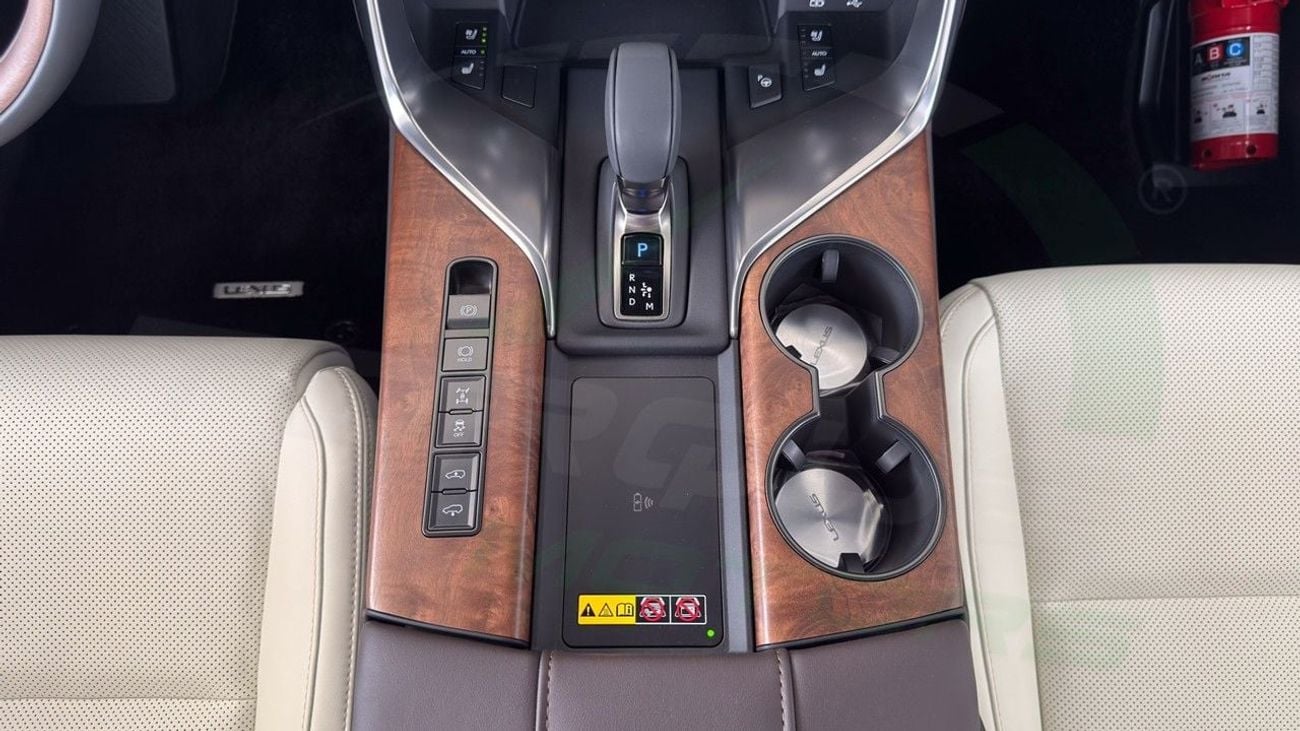 لكزس LX 700h SIGNATURE ( Only For Export ) BH 3.5TT V6 Hybrid AWD GCC 2026 BRAND NEW