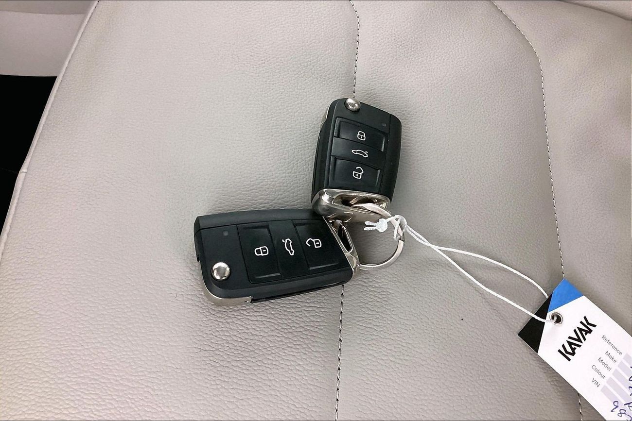 فولكس واجن تيجوان SEL | Carnival Sale • UP TO AED 20,000 OFF | شامل الضمان | 0 ﺪﻔﻋﺓ ﺃﻮﻟﻯ