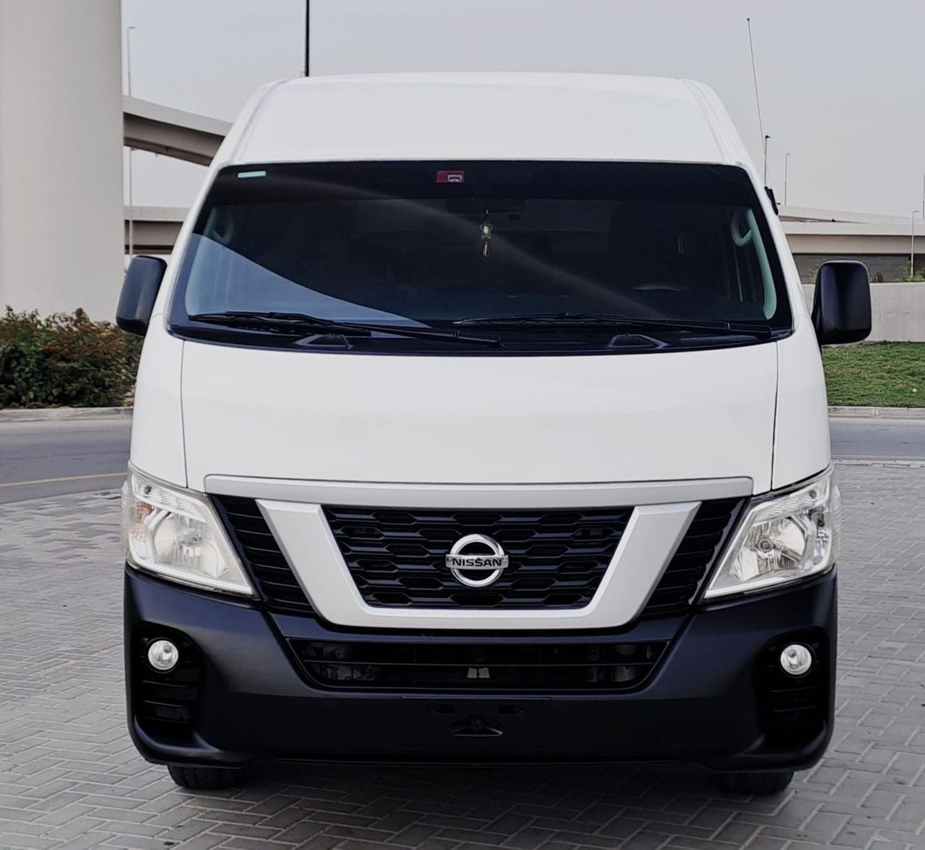 نيسان نافارا LEFT HAND DRIVE ONLY FOR EXPORT
