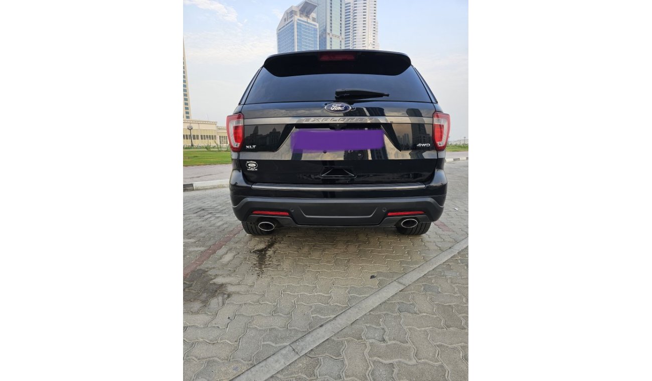 فورد إكسبلورر XLT SPORT PACKAGE