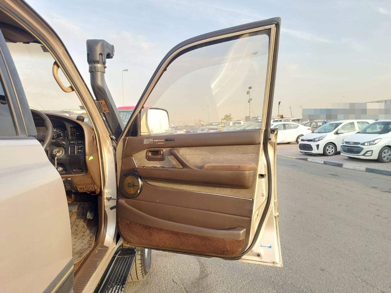 Toyota Land Cruiser TOYOTA LAND CRUISER SUV RHD 1994 MODEL 4.1 L DIESEL AUTOMATIC(PM47559)