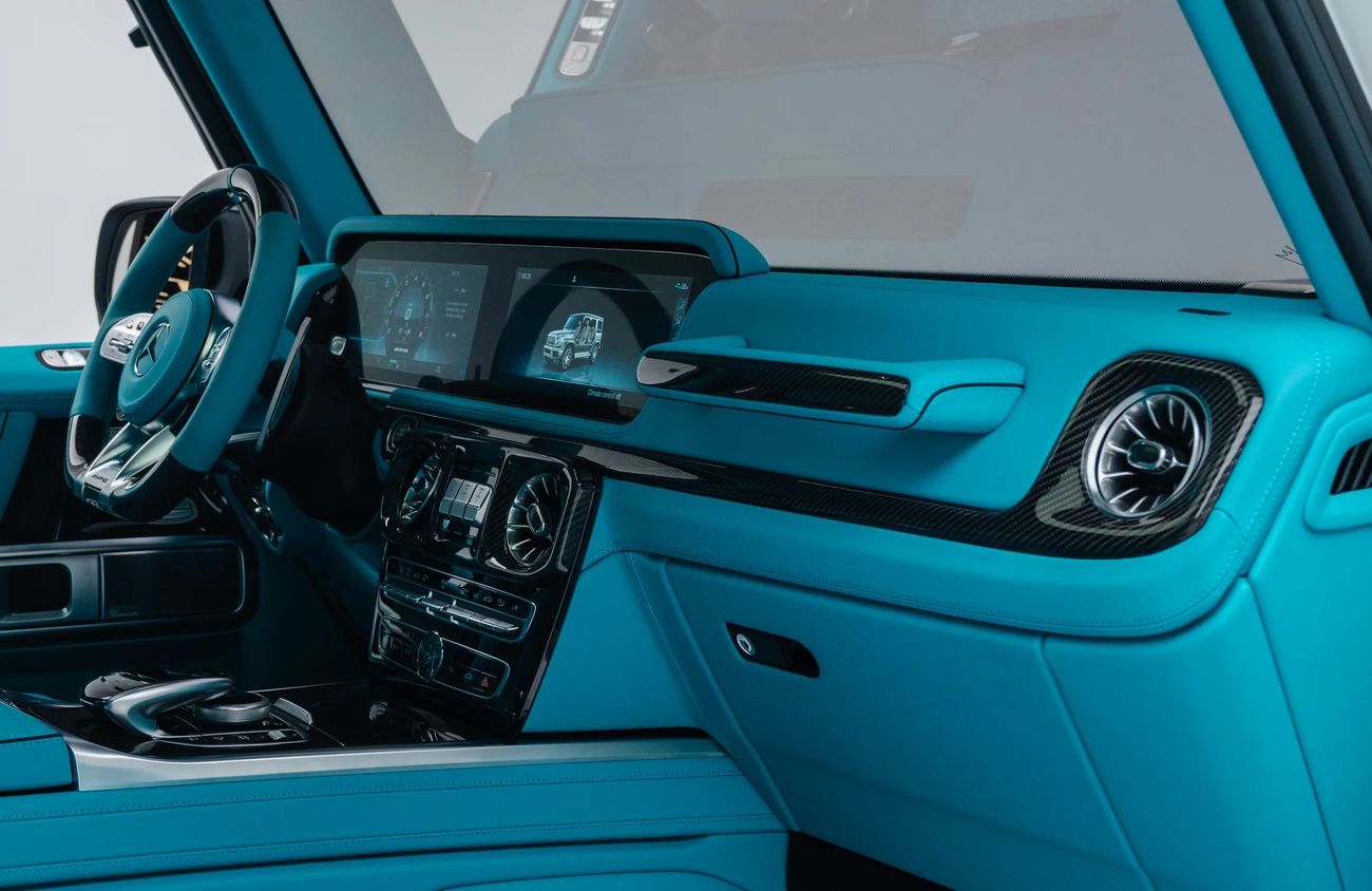 Mercedes-Benz G 63 AMG 4X4² 4.0L V8 Bi-Turbo Engine